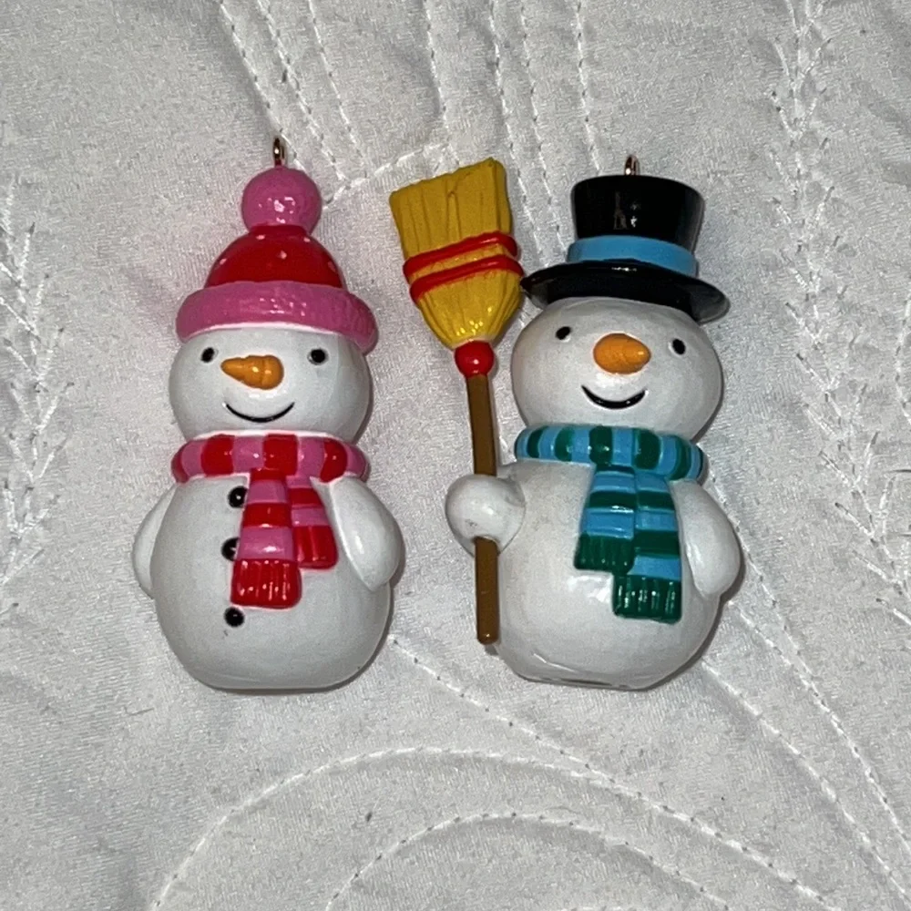 NIB Hallmark Keepsake Ornament “Salt and Pepper Snowmen”
